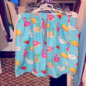 Fun men’s trunks Sz XL